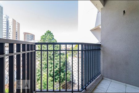 Varanda de apartamento para alugar com 2 quartos, 65m² em Sumaré, São Paulo