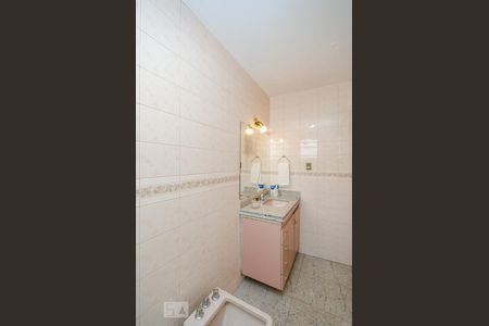 Apartamento à venda com 250m², 4 quartos e 2 vagasBanheiro da Suíte 2