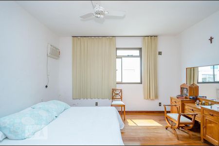 Apartamento à venda com 250m², 4 quartos e 2 vagasSuíte 2