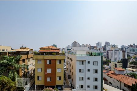 Apartamento à venda com 250m², 4 quartos e 2 vagasSuíte 1 