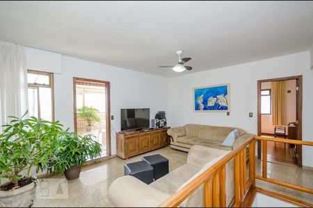 Apartamento à venda com 250m², 4 quartos e 2 vagasSala piso 2