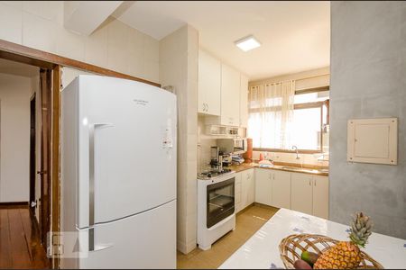 Apartamento à venda com 250m², 4 quartos e 2 vagasCozinha