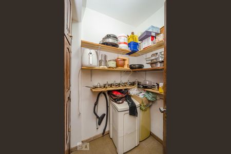 Apartamento à venda com 250m², 4 quartos e 2 vagasQuarto de Serviço