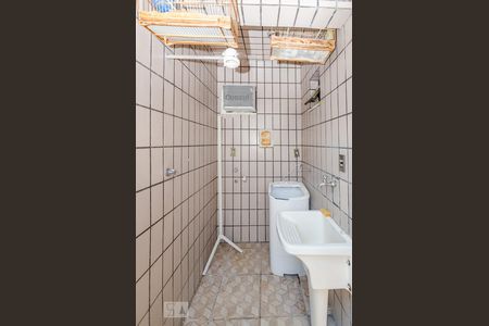 Apartamento à venda com 250m², 4 quartos e 2 vagasserviço piso 2