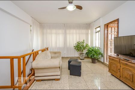 Apartamento à venda com 250m², 4 quartos e 2 vagasSala piso 2