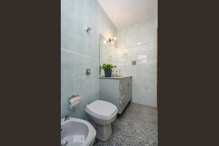 Apartamento à venda com 250m², 4 quartos e 2 vagasBanheiro Suíte 1 