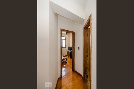 Apartamento à venda com 250m², 4 quartos e 2 vagasCorredor