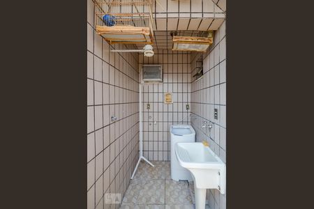 Apartamento à venda com 250m², 4 quartos e 2 vagasserviço piso 2