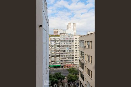 Apartamento à venda com 30m², 1 quarto e sem vaga Apartamento à venda com 30m², 1 quarto e sem vagaVista