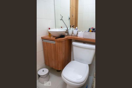 Casa à venda com 118m², 3 quartos e 3 vagasBanheiro