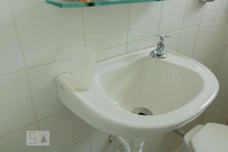 Apartamento à venda com 150m², 2 quartos e 2 vagas Apartamento à venda com 150m², 2 quartos e 2 vagasBanheiro de Serviço