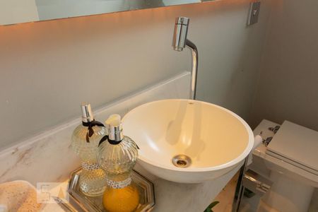 Apartamento à venda com 150m², 2 quartos e 2 vagas Apartamento à venda com 150m², 2 quartos e 2 vagasLavabo