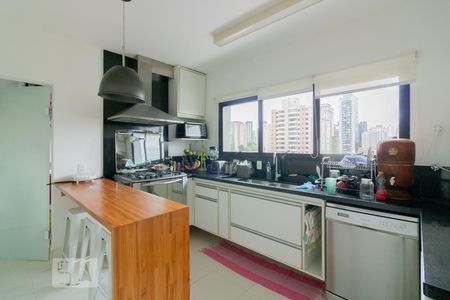 Apartamento à venda com 150m², 2 quartos e 2 vagas Apartamento à venda com 150m², 2 quartos e 2 vagasCozinha
