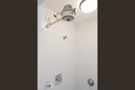 Apartamento à venda com 147m², 3 quartos e sem vagaChuveiro