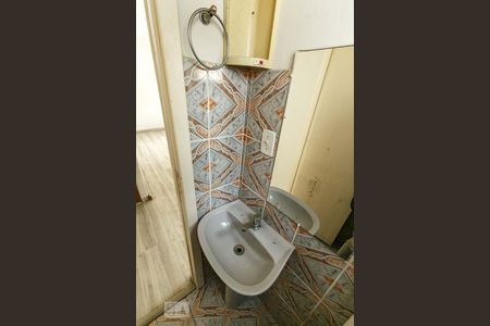 Casa à venda com 150m², 1 quarto e sem vaga Casa à venda com 150m², 1 quarto e sem vagaBanheiro 2