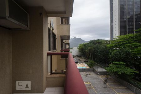 varanda de apartamento à venda com 2 quartos, 64m² em Barra da Tijuca, Rio de Janeiro