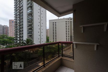 varanda de apartamento à venda com 2 quartos, 64m² em Barra da Tijuca, Rio de Janeiro