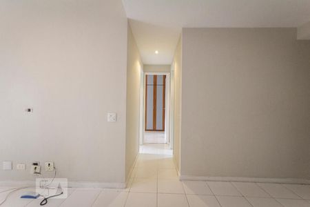 Sala de apartamento à venda com 2 quartos, 64m² em Barra da Tijuca, Rio de Janeiro