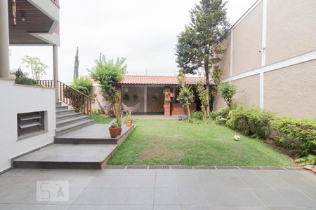 Casa à venda com 383m², 3 quartos e 6 vagasQuintal