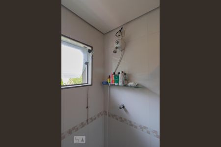 Casa à venda com 383m², 3 quartos e 6 vagasBanheiro da Suíte 1