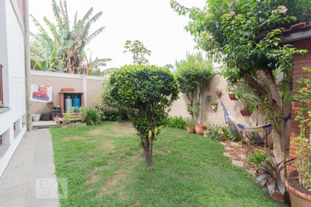 Casa à venda com 383m², 3 quartos e 6 vagasQuintal