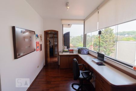 Casa à venda com 383m², 3 quartos e 6 vagasEscritório