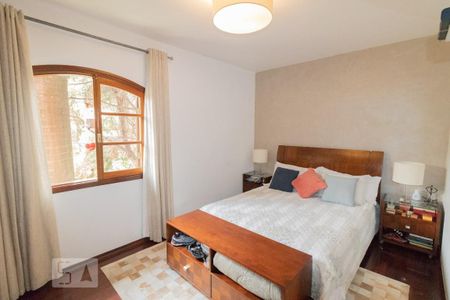 Casa à venda com 383m², 3 quartos e 6 vagasSuíte 1