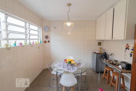 Casa à venda com 383m², 3 quartos e 6 vagasCozinha