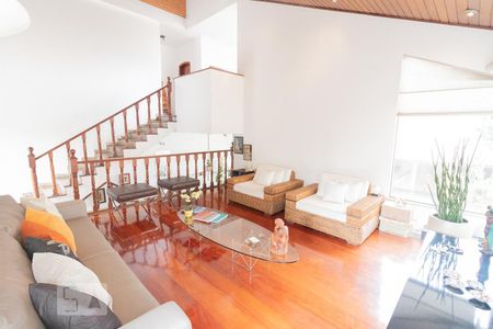 Sala de Estar de casa à venda com 3 quartos, 383m² em City América, São Paulo