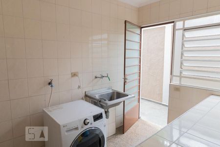 Casa à venda com 383m², 3 quartos e 6 vagasÁrea de Serviço