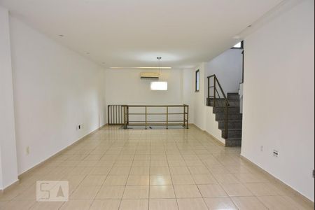 Sala de casa de condomínio à venda com 4 quartos, 255m² em Freguesia de Jacarepaguá, Rio de Janeiro