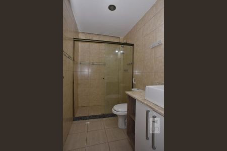 Casa de condomínio à venda com 255m², 4 quartos e 1 vagaBanheiro da Suíte 3