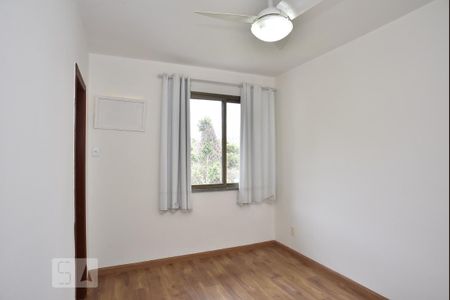 Casa de condomínio à venda com 255m², 4 quartos e 1 vagaSuíte 4
