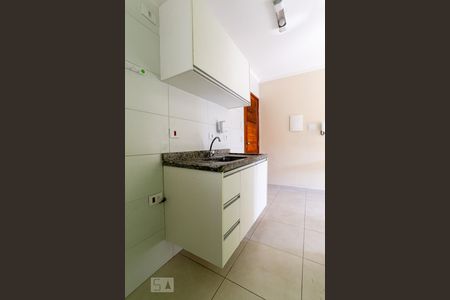 Cozinha de kitnet/studio para alugar com 1 quarto, 27m² em Parque Peruche , São Paulo