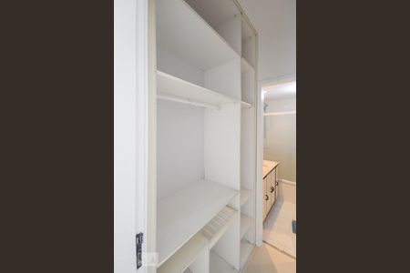 Apartamento à venda com 98m², 2 quartos e 1 vagaCloset Suíte