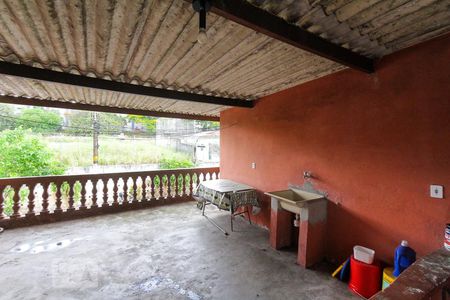 Casa à venda com 100m², 2 quartos e 2 vagasTerraço