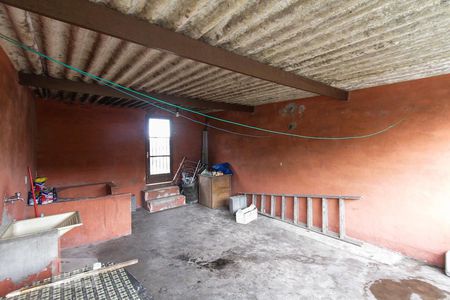 Casa à venda com 100m², 2 quartos e 2 vagasTerraço