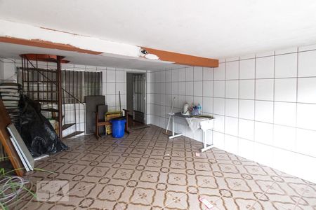 Casa à venda com 100m², 2 quartos e 2 vagasGaragem