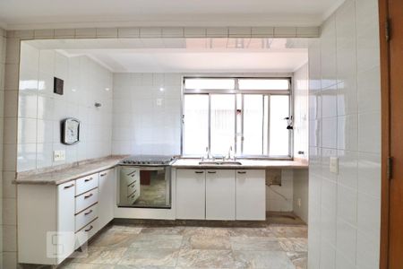 Apartamento à venda com 170m², 3 quartos e 2 vagas Apartamento à venda com 170m², 3 quartos e 2 vagasCozinha