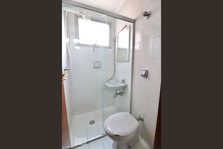 Apartamento à venda com 170m², 3 quartos e 2 vagas Apartamento à venda com 170m², 3 quartos e 2 vagasBanheiro de Serviço