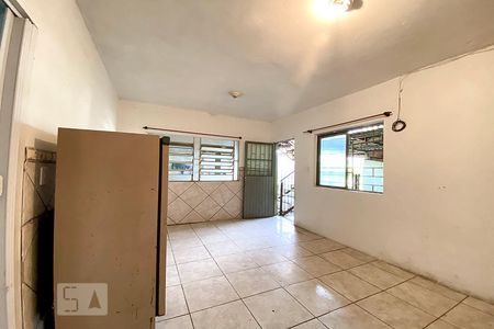 Sala e Cozinha de casa para alugar com 1 quarto, 60m² em Santos Dumont, São Leopoldo
