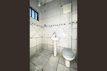 Banheiro de casa para alugar com 1 quarto, 60m² em Santos Dumont, São Leopoldo