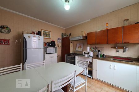 Casa à venda com 134m², 3 quartos e 3 vagas Casa à venda com 134m², 3 quartos e 3 vagasCozinha