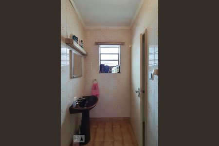 Casa à venda com 134m², 3 quartos e 3 vagas Casa à venda com 134m², 3 quartos e 3 vagasBanheiro 2