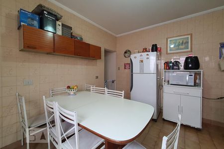 Casa à venda com 134m², 3 quartos e 3 vagas Casa à venda com 134m², 3 quartos e 3 vagasCozinha