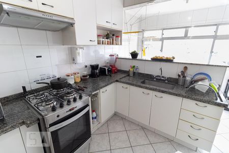 Apartamento à venda com 90m², 2 quartos e 1 vagaCozinha