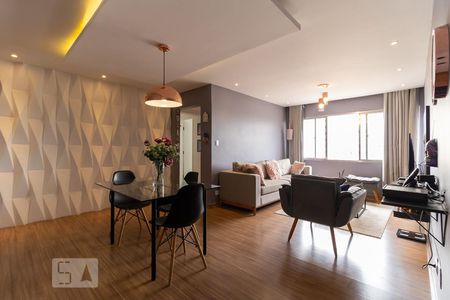 Sala de apartamento à venda com 2 quartos, 90m² em Vila Monumento, São Paulo