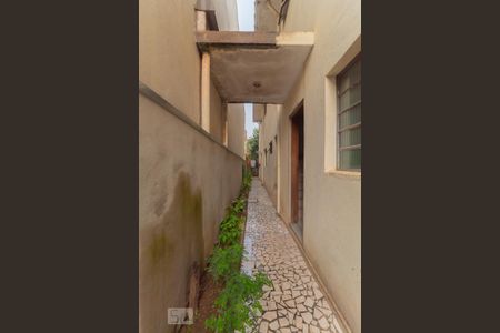 Casa à venda com 136m², 3 quartos e 2 vagas Casa à venda com 136m², 3 quartos e 2 vagasCorredor