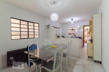 Casa à venda com 136m², 3 quartos e 2 vagas Casa à venda com 136m², 3 quartos e 2 vagasSala de Jantar