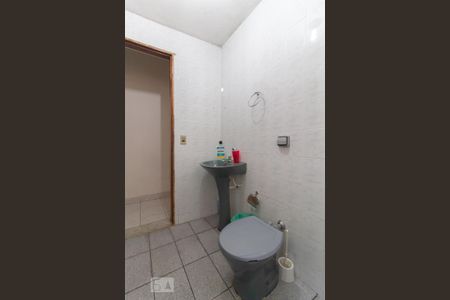 Casa à venda com 136m², 3 quartos e 2 vagas Casa à venda com 136m², 3 quartos e 2 vagasBanheiro 2